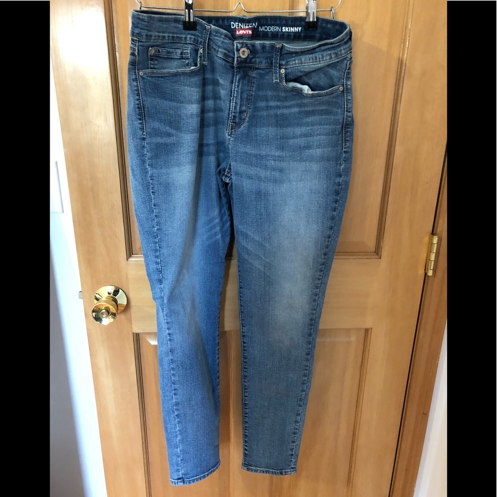 New without tags cute jeans